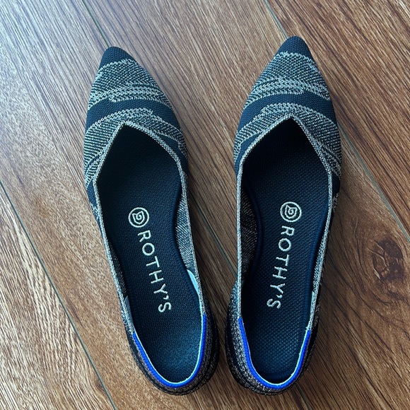 Rothy’s The Point Golden Shimmer (Black x Rose Gold) size 6.5 EUC - Picture 3 of 9